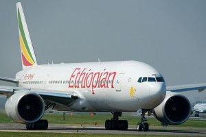 Ethiopian_Airlines_Boeing_777-200LR_ET-ANR_(7861050552)_(2)