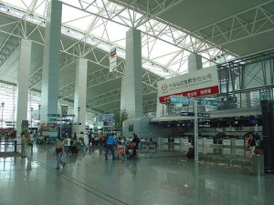 512px-Guangzhou_Baiyun_International_Airport_-_Departure_Lobby