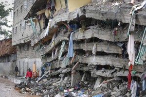 Death toll raises to 16 after a building collapased in Nairobi