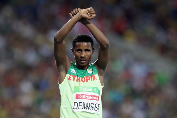 ethiopian-paralympic-athlete-to-seek-asylum-in-the-u-s-after-making-oromo-protest-sign-at-rio